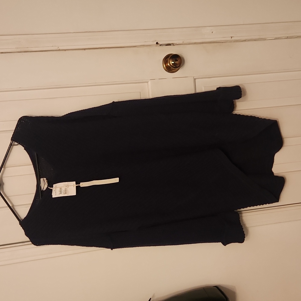 Sweater Navy Large NWT Caslon